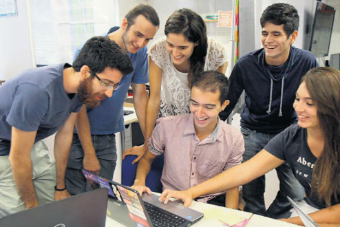 Laboratório do NEU, em reportagem do Link-Estadão sobre o ecossistema paulista (foto: reprodução)